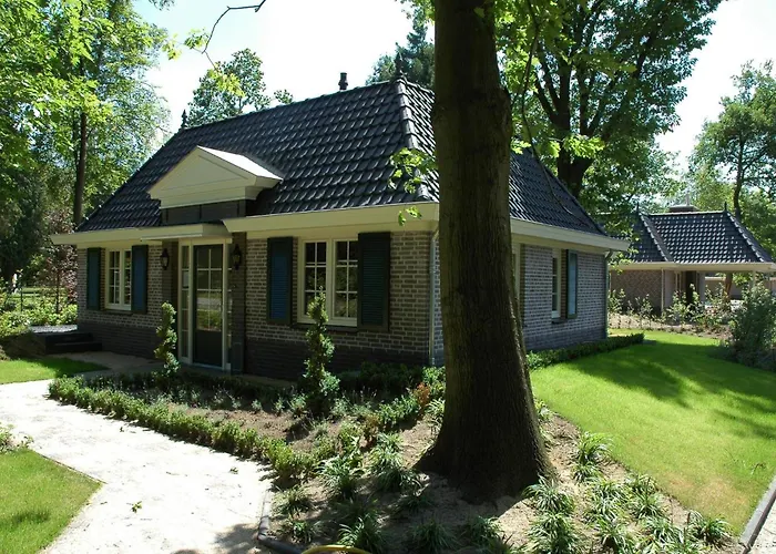 De Ijsvogel - Het Echte Veluwegevoel フォールトハイゼン